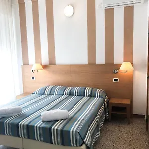 Gin Sul Mare Отель